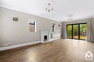 Photo 8- click for photo gallery